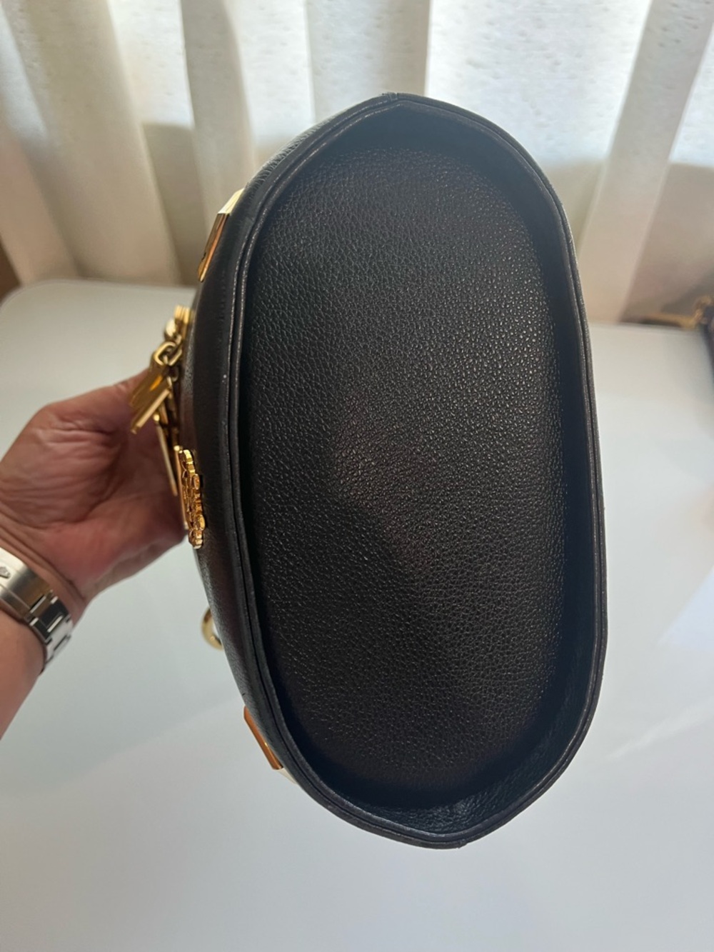 MCM SMALL BLACK LEATHER HANDBAG - Picture 5 of 11